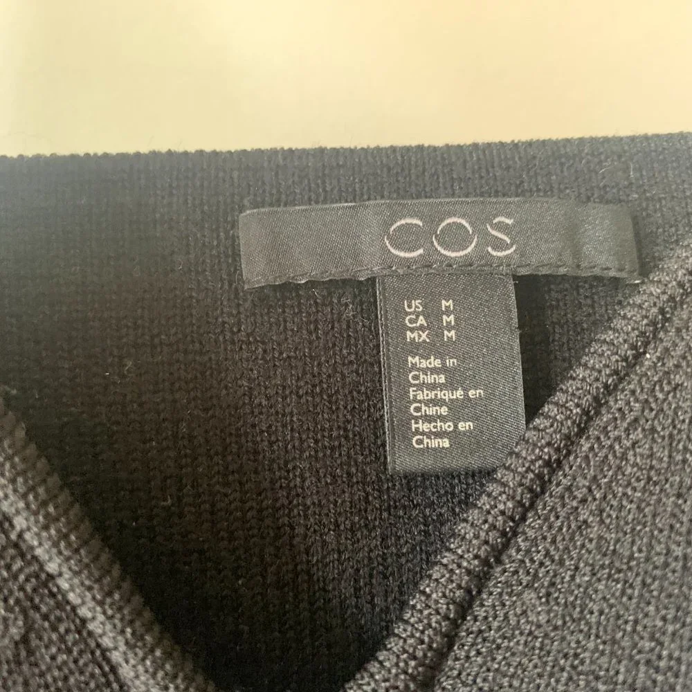 COS Black Crop Top - Picture 3 of 10